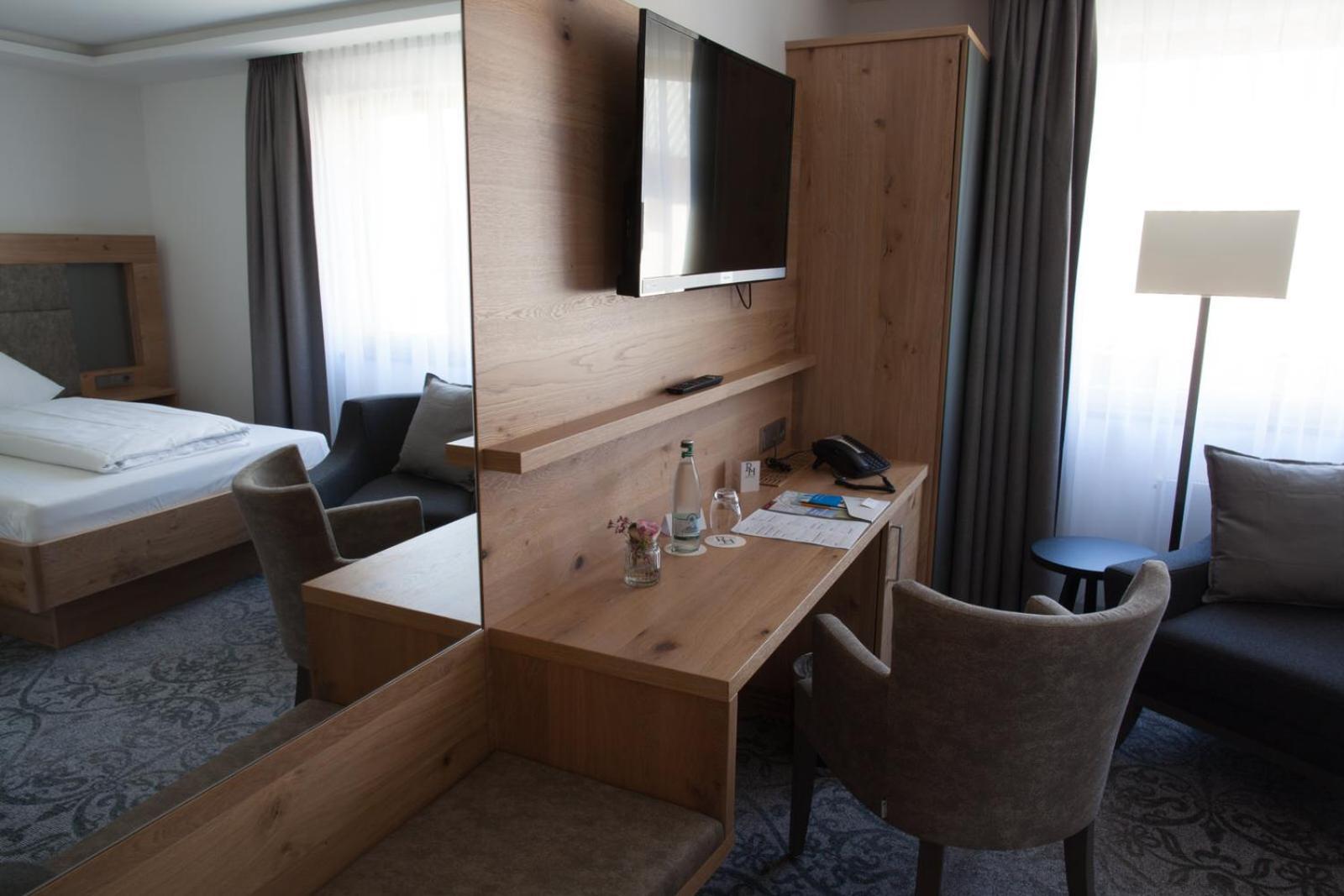 Ruehrberger Hof Hotel & Restaurant Grenzach-Wyhlen Bei Basel Esterno foto