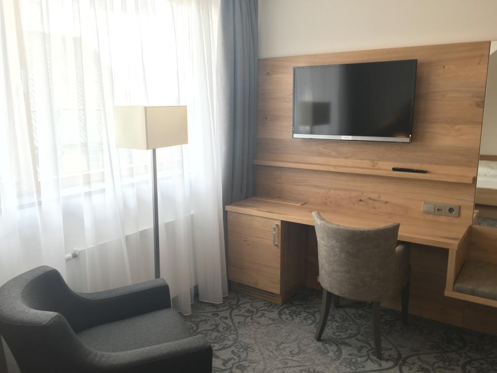 Ruehrberger Hof Hotel & Restaurant Grenzach-Wyhlen Bei Basel Esterno foto