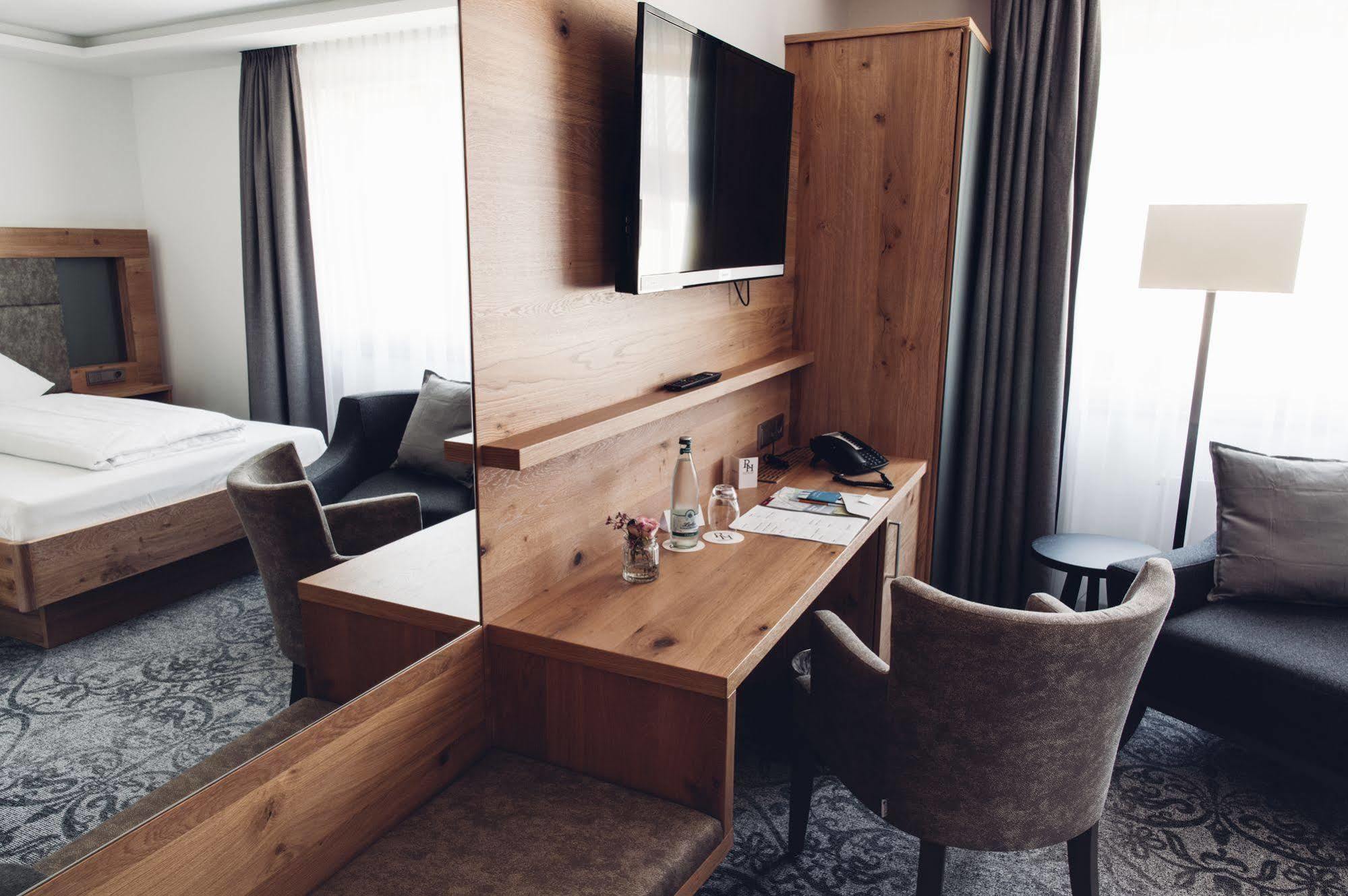 Ruehrberger Hof Hotel & Restaurant Grenzach-Wyhlen Bei Basel Esterno foto